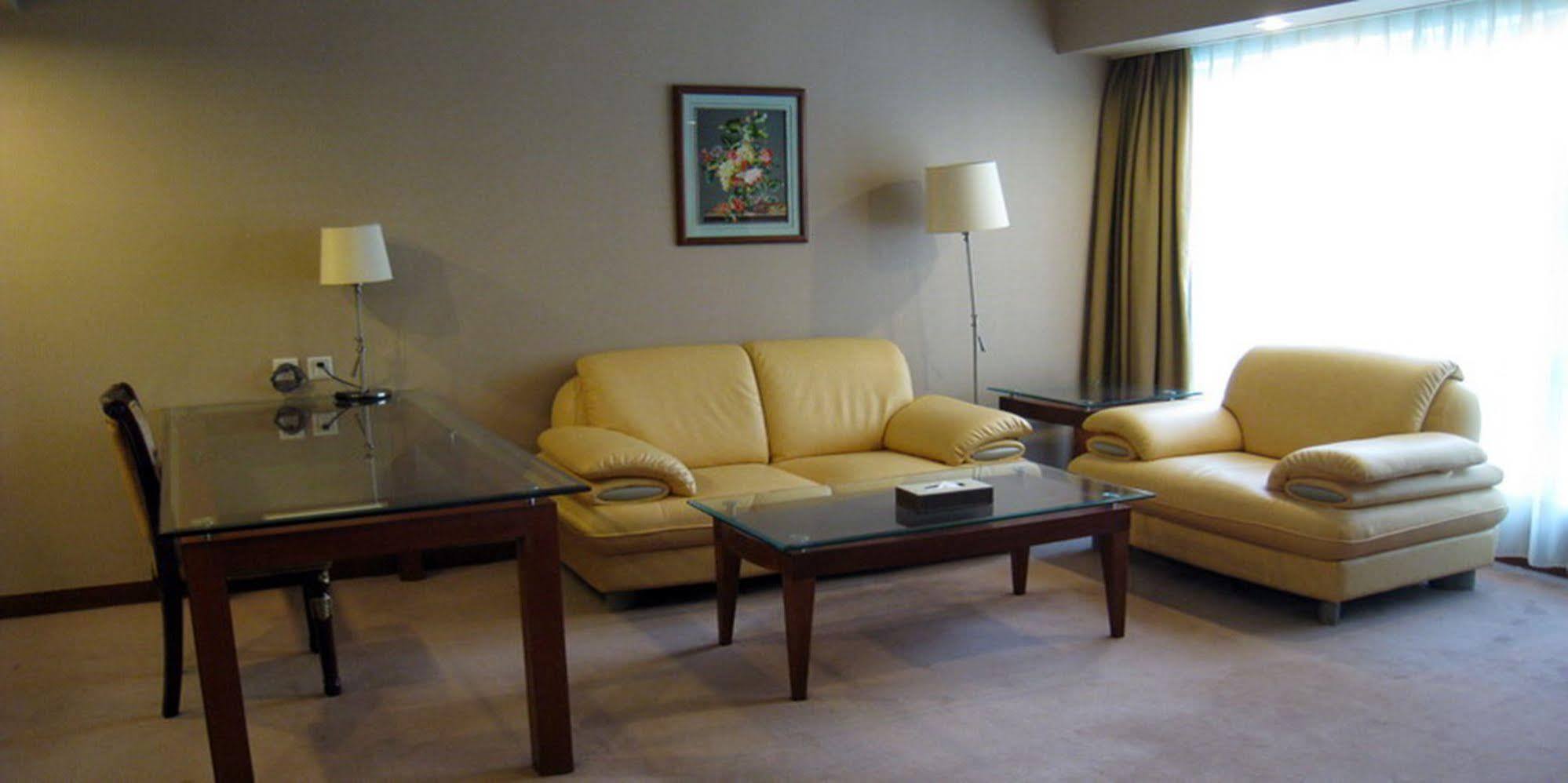 New Times Hotel Shenzhen Railway Station Exteriör bild